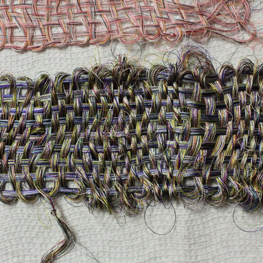 Weaving sample with sewing thread